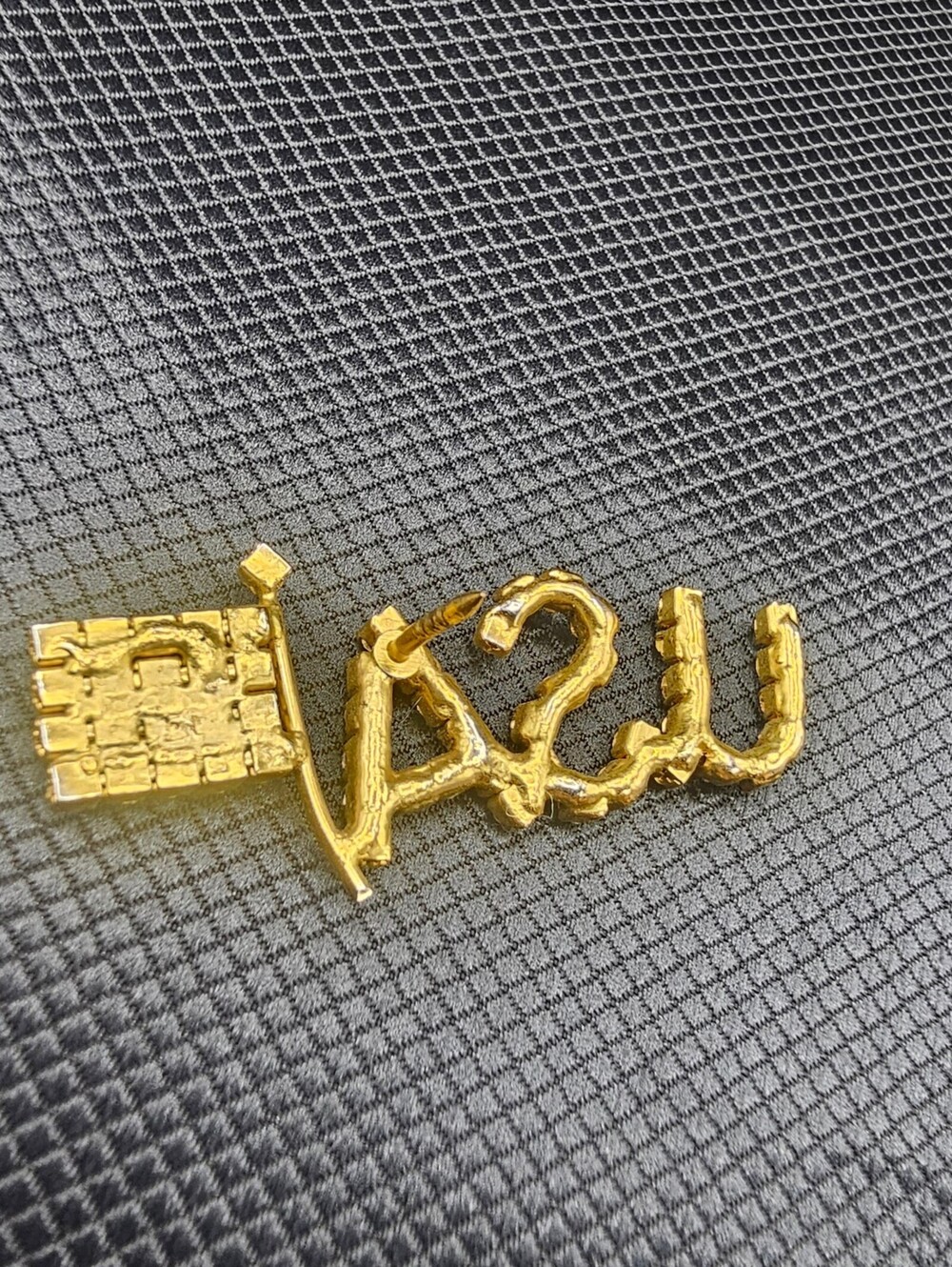 USA Rhinestone Letter Pin - Picture 3 of 3